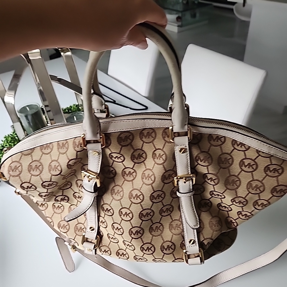 Michael Kors Beige Monogram Satchel with Pink Trim - Picture 3 of 15